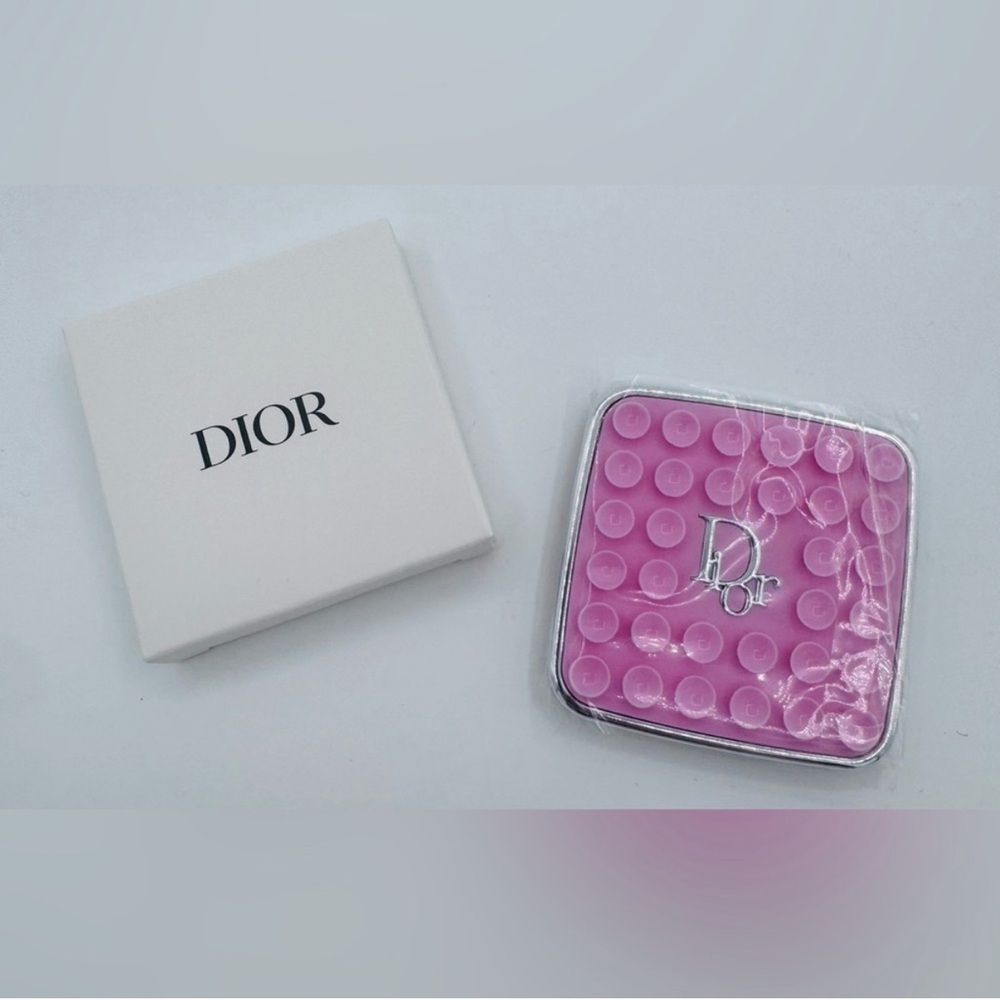 Dior Pink Phone Ring ‘octobuddy’